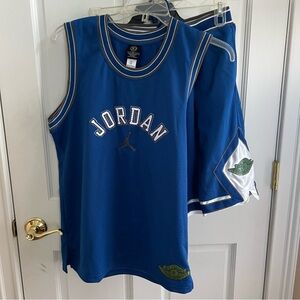 NWT Boys Jordan Retro 20th Anniversary Basketball Set Sz XL Top L Shorts (16/18)